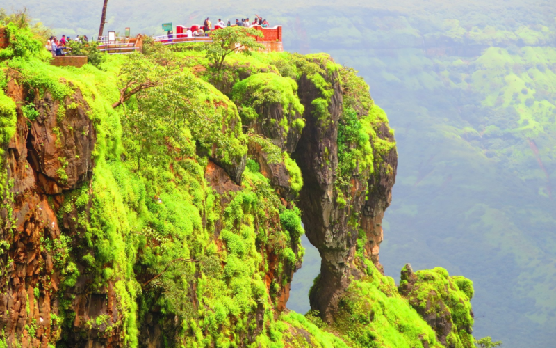 Exploring Mahabaleshwar: Unveiling the Wonders of Elphinstone Point